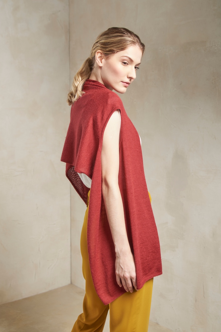 Scarf - Gilet Jenny - Image 3