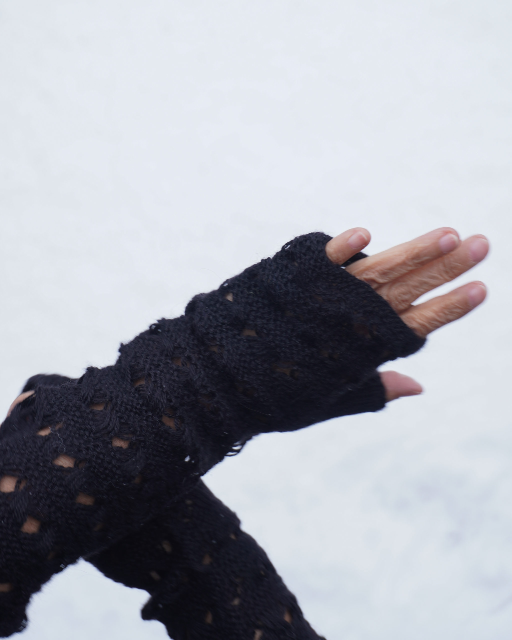 Phantasya Cat Black mittens - Image 3